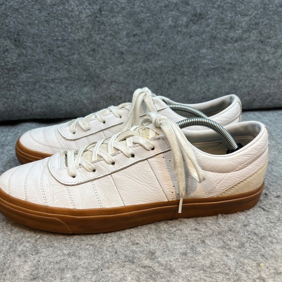 Converse All Star White Leather Gum Sole Low Top Sneakers Mens Shoes‎ Size 12 - Picture 4 of 8